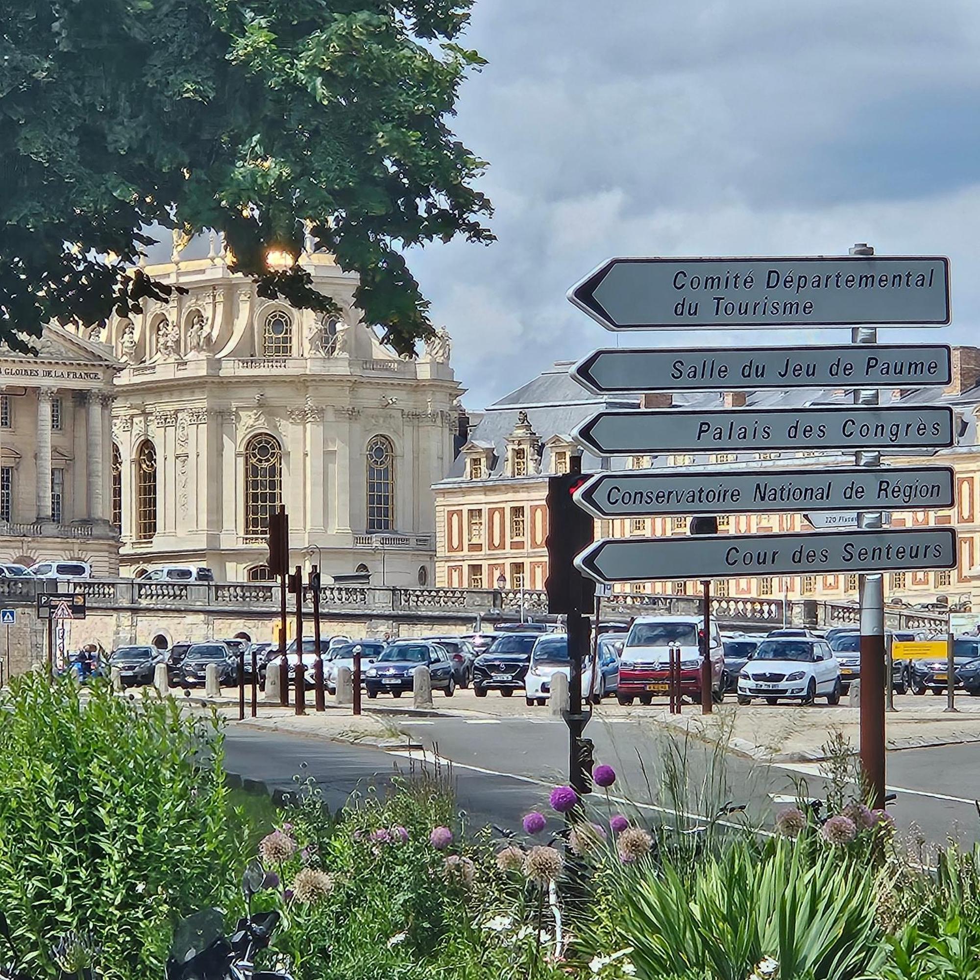 Studette Remilly A Versailles Exterior foto